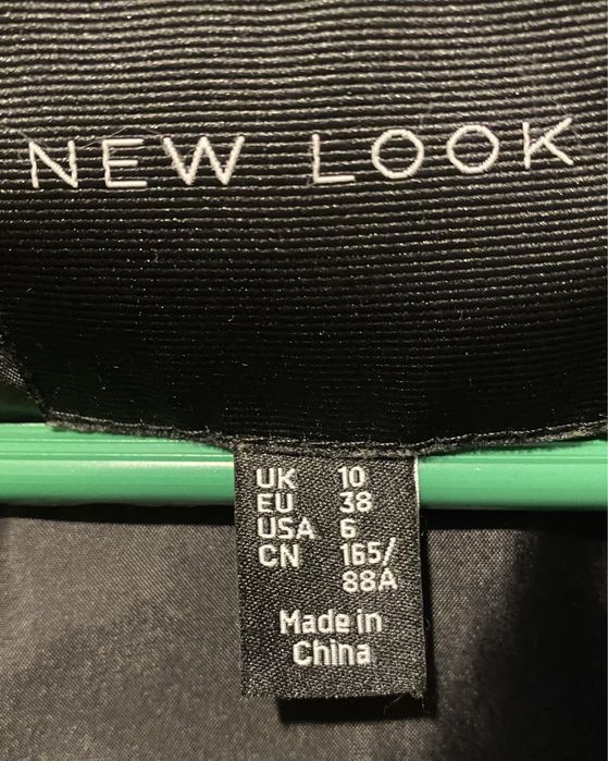 Czarna kamizelka New Look, rozm. 38- nowa bez metki . Niezapinana , z