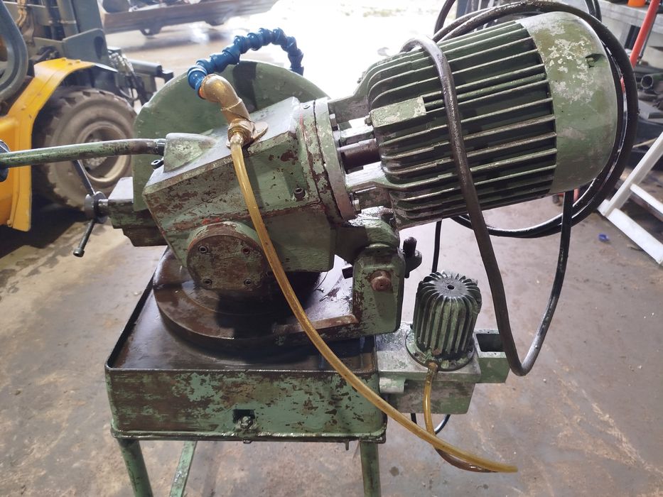 Serrote cortar ferro