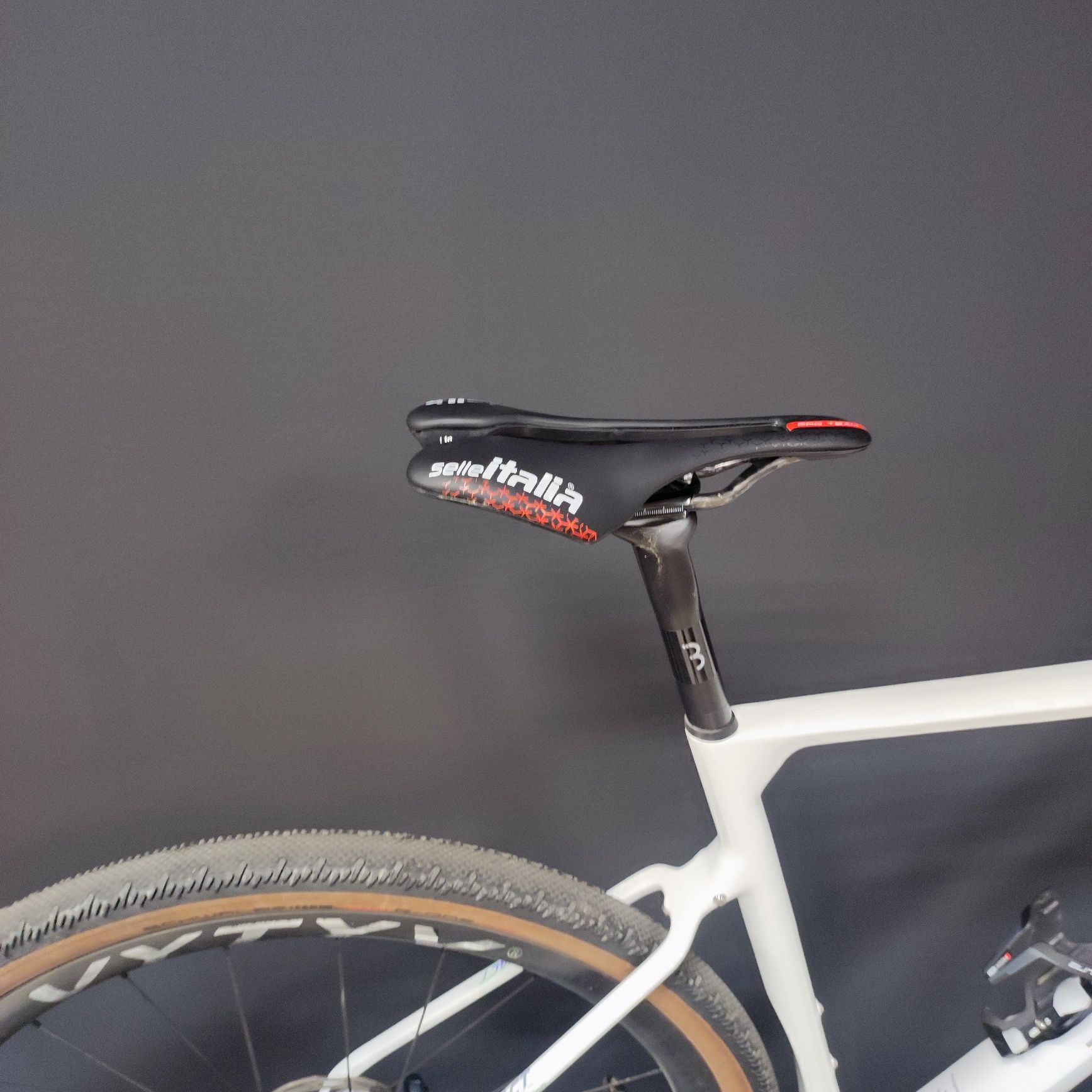 Rower VYTYV Fever SL Carbon 520 / SRAM AXS XX1 Force / VYTYV GC36 Carb
