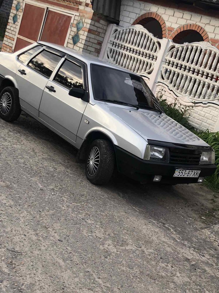 Продам ваз 21099 в отлином состяни