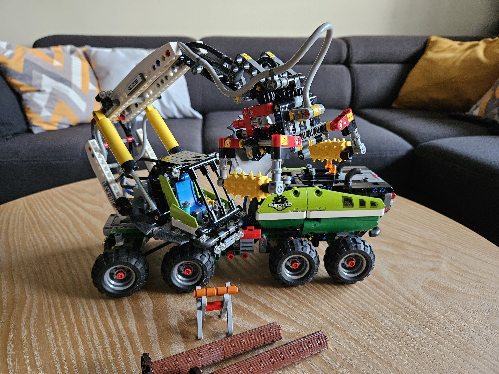 Lego Technic 42080 Maszyna Leśna