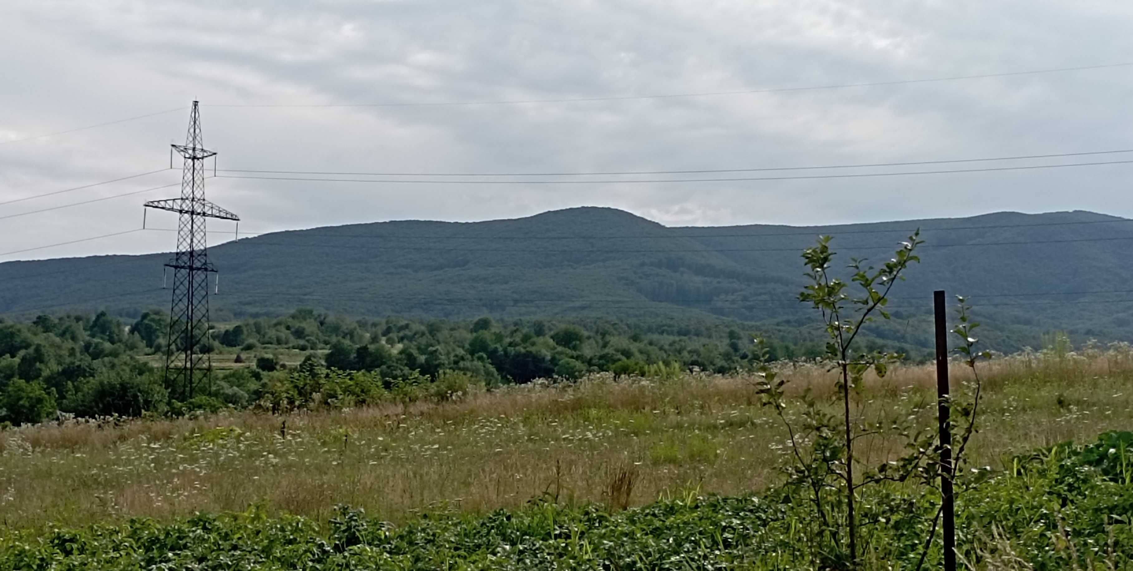 Продаємо будинок село Солочин з чудовим видом на Карпати