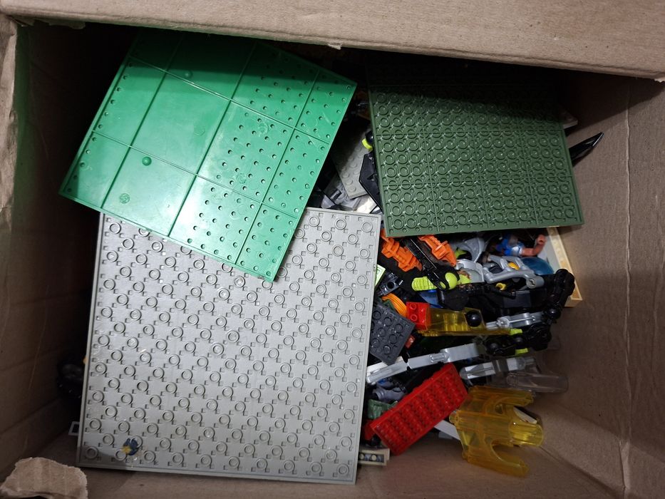 3 Килограма лего самого разного