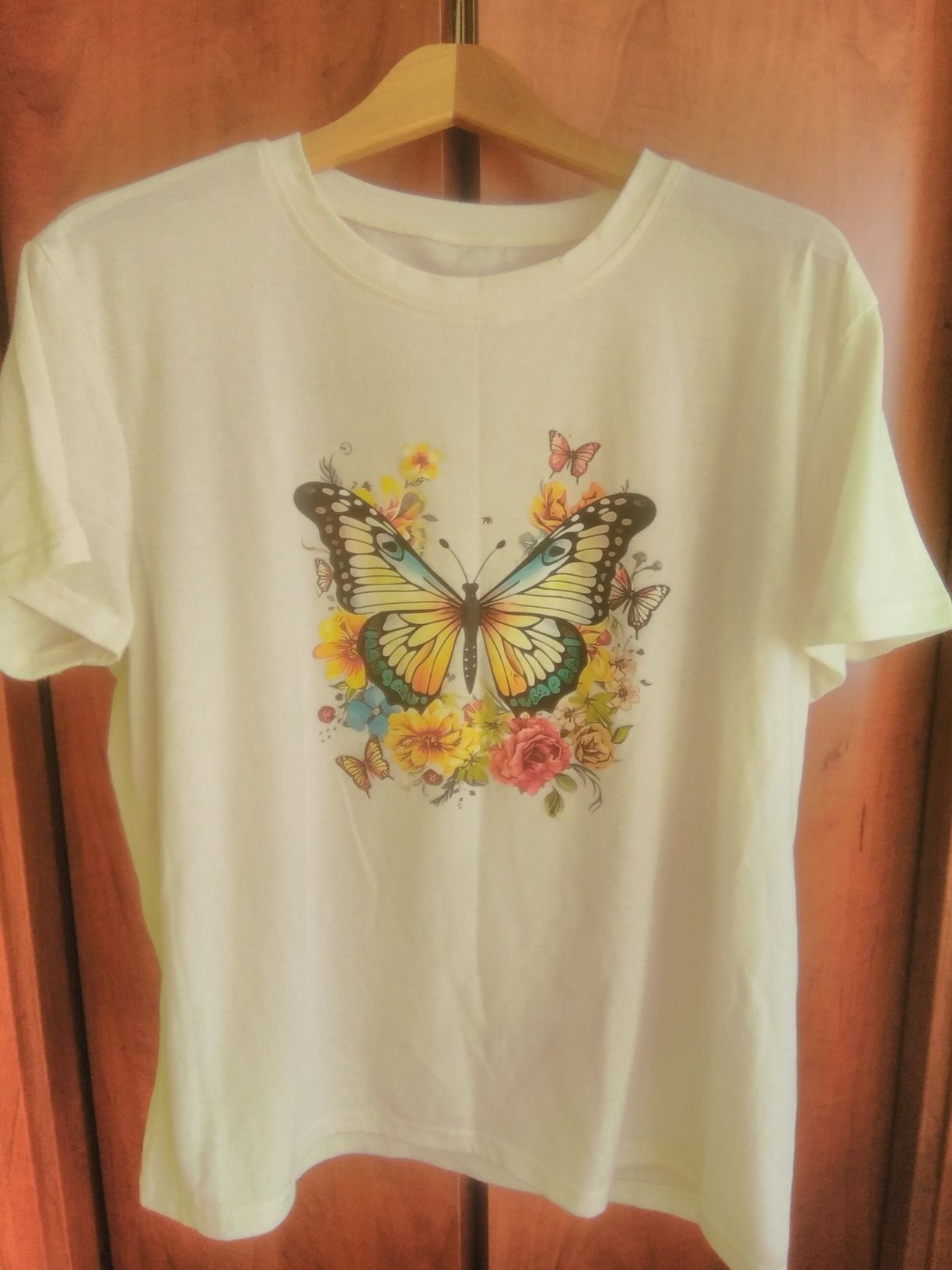 Sprzedam koszulkę t-shirt r 48