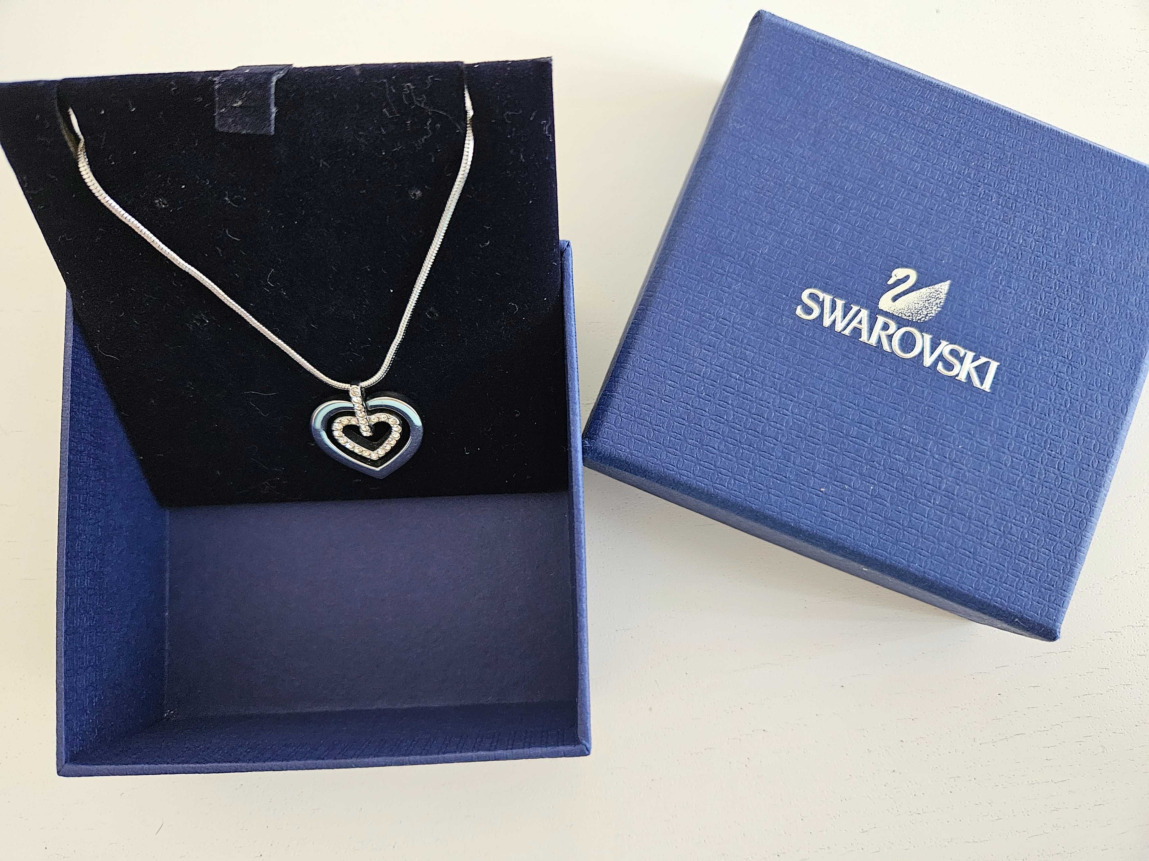 Colares Swarovski
