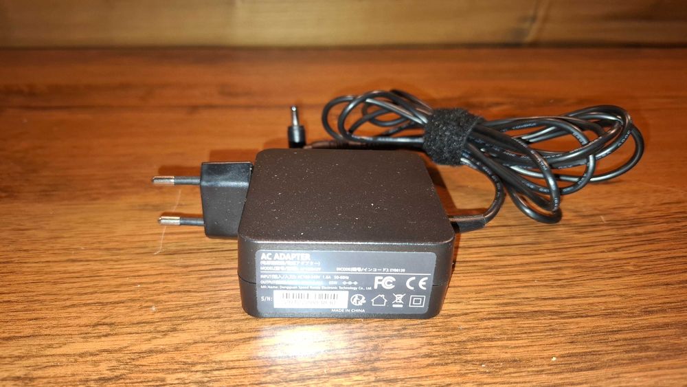 Zasilacz do Laptopa - 19V - 3.42A