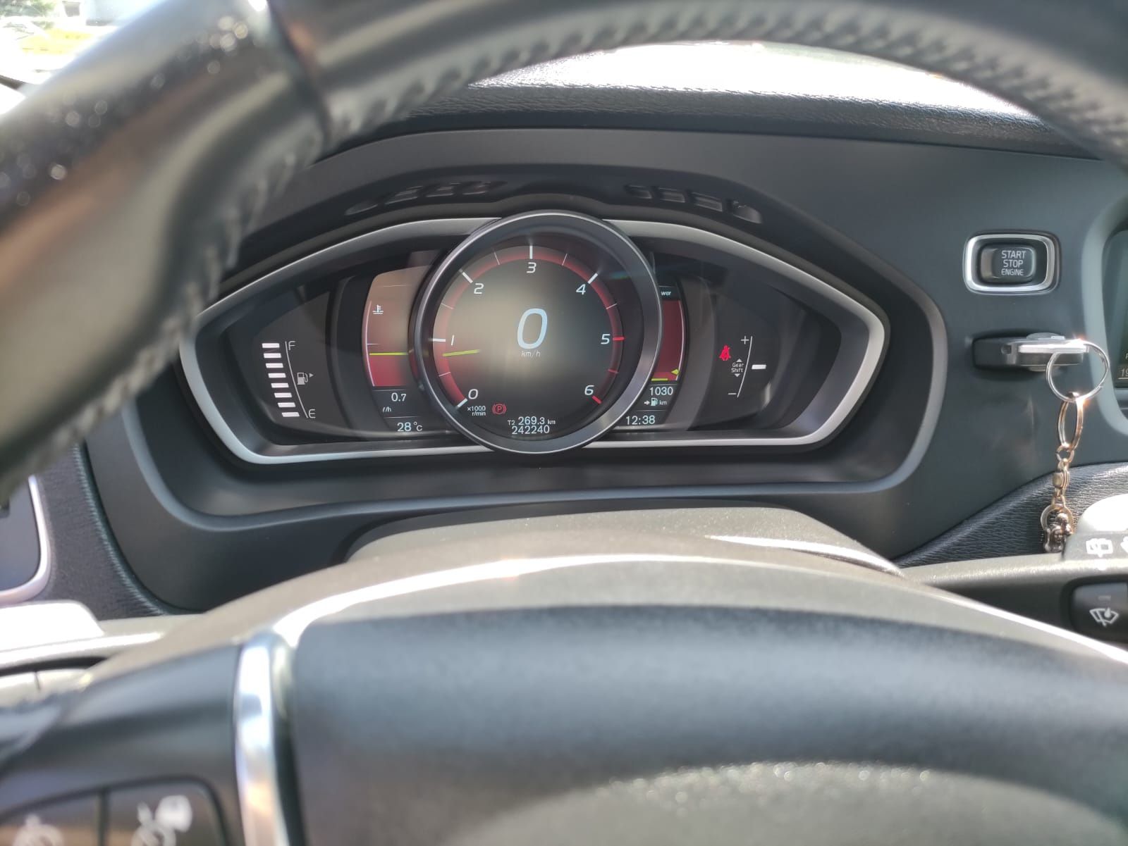 VOLVO v40 II D3 Momentum