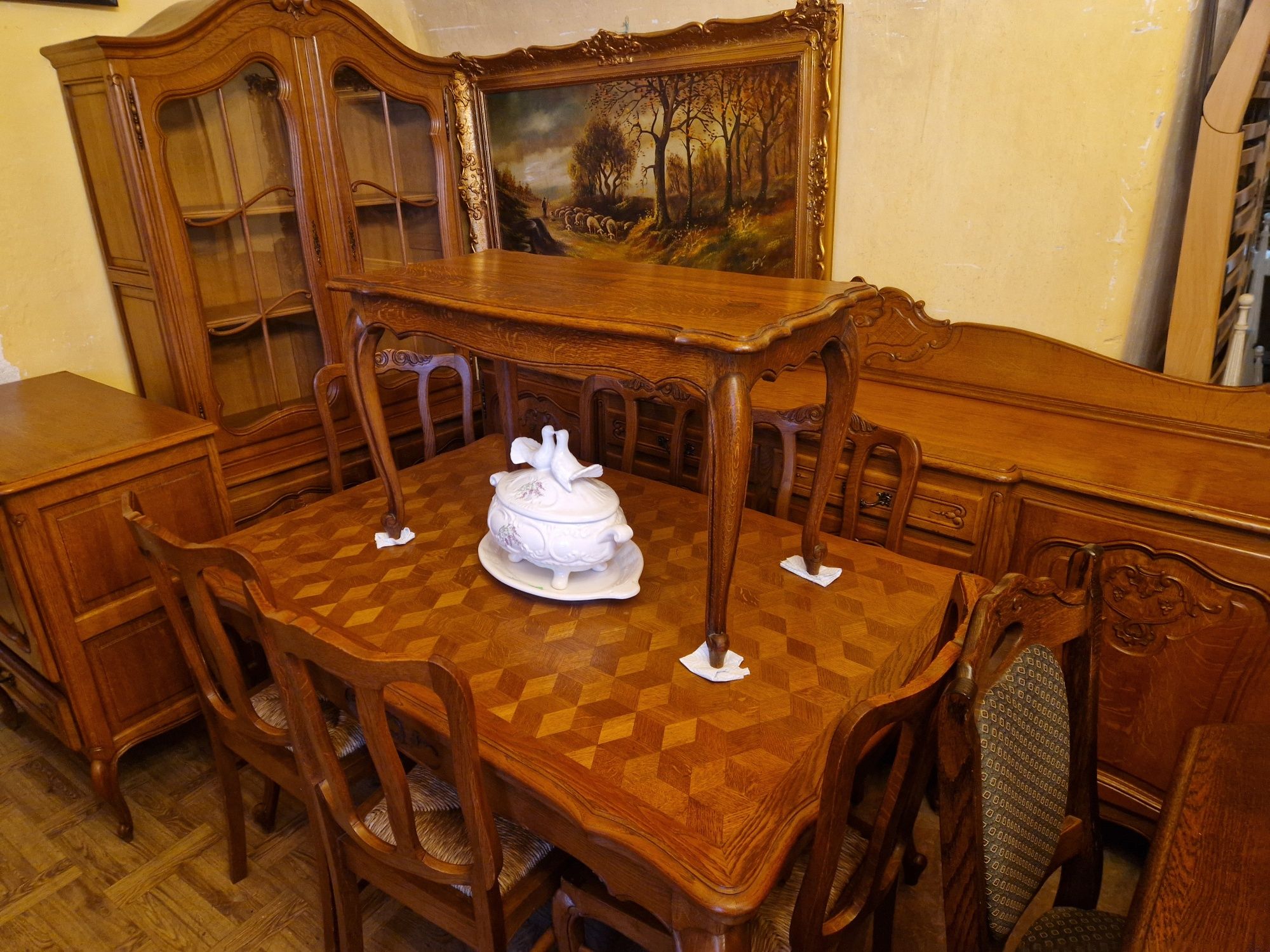 Zestaw mebli dębowych w stylu Ludwikowskim