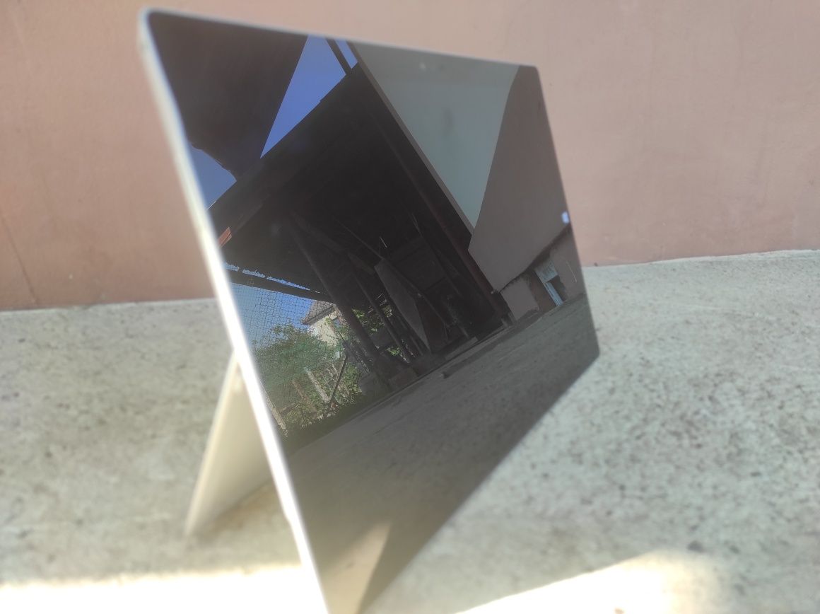 Ноутбук планшет Microsoft Surface 3 Pro i5, 256 Ssd 8 Озу сенсорний 2к