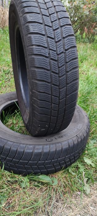 Opony zimowe z 2014r 165/70/14 Barum N