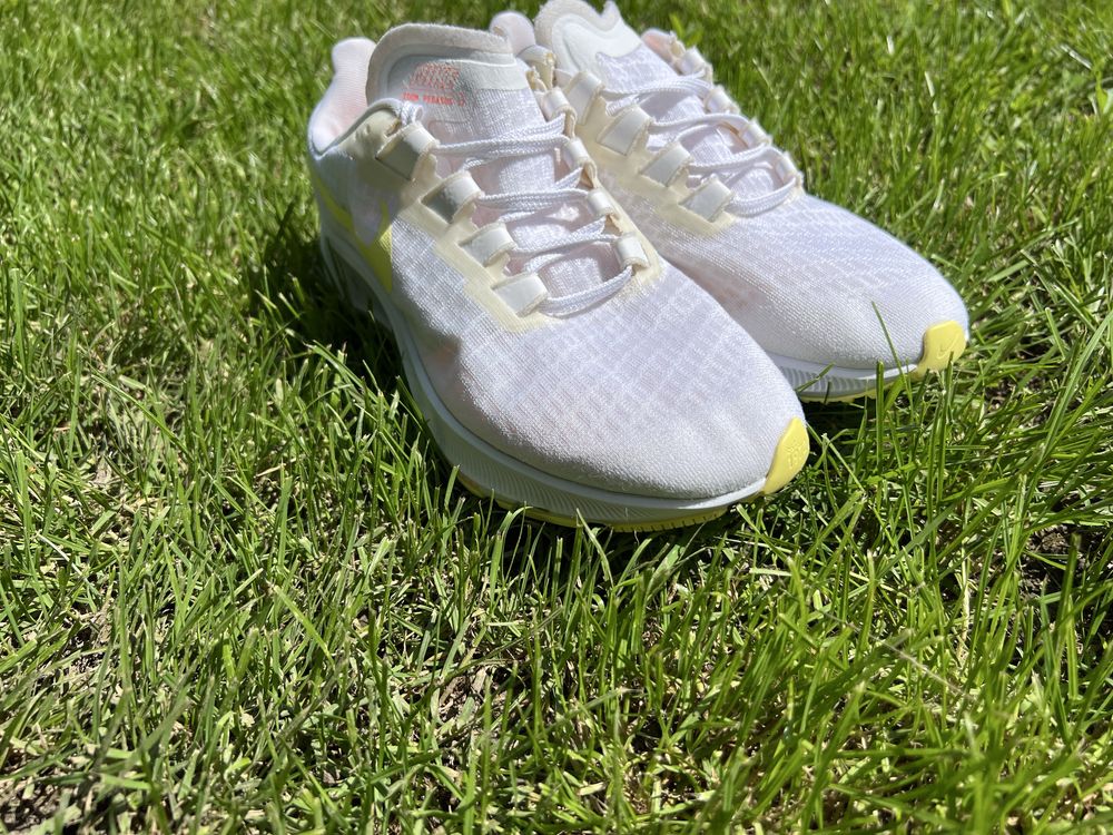 Кросівки для бігу Nike Zoom Pegasus 37
