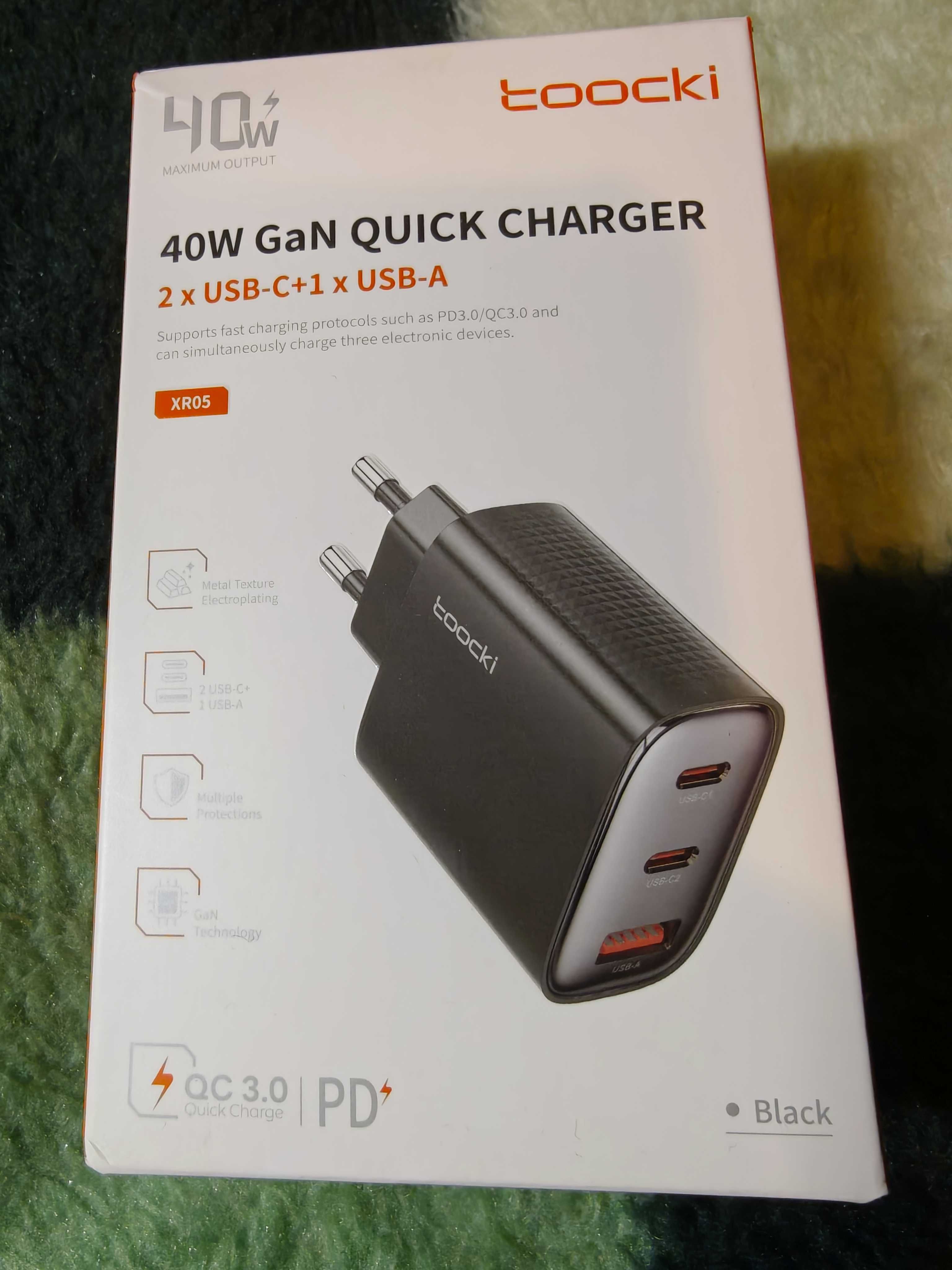 Ładowarka Toocki 40W GaN 2x USB typu C  USB-A