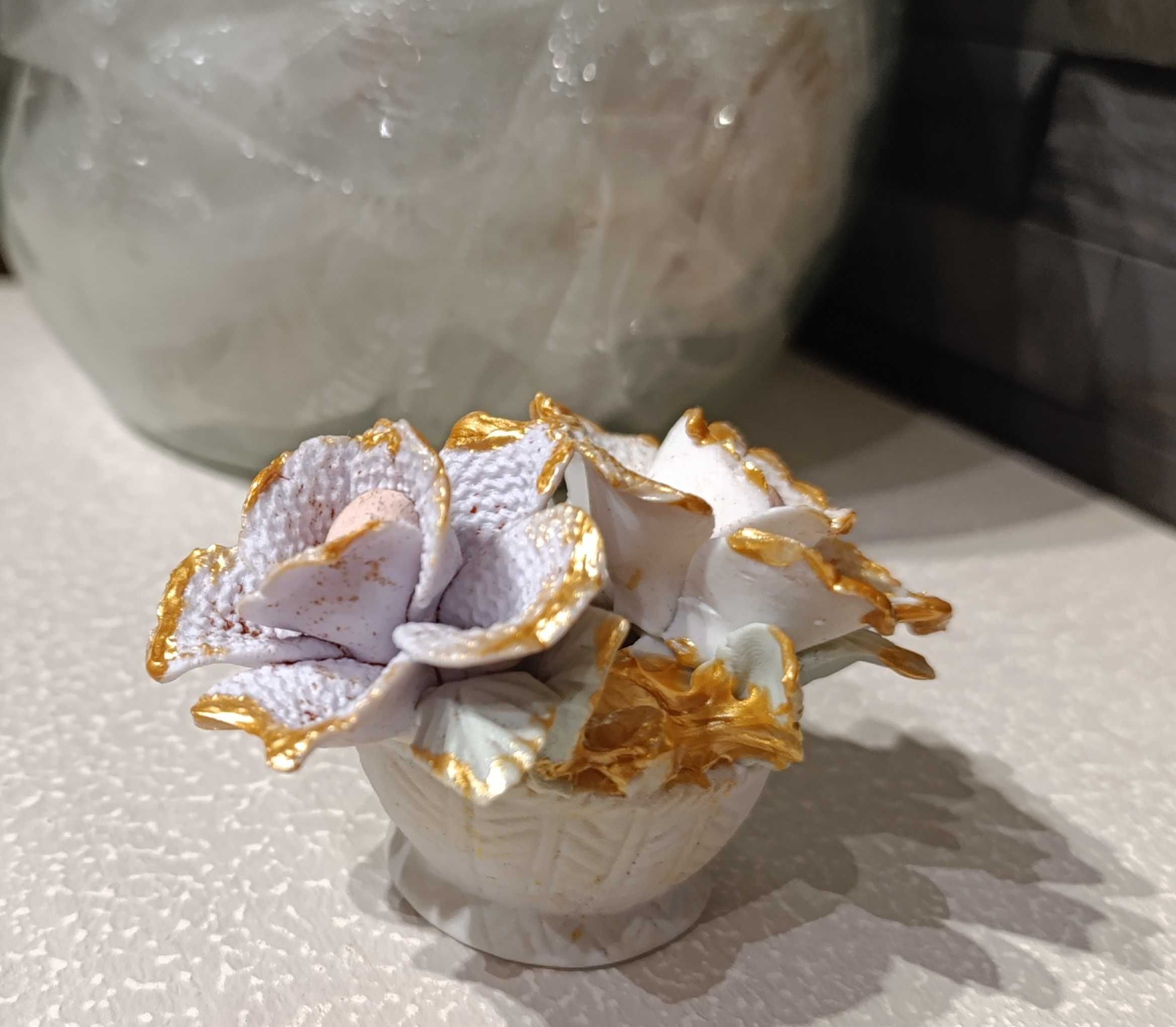 Peças decoração, em pedra, cesto flores + toca Coelhos