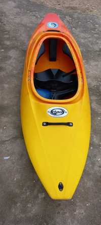 Kayak águas bravas