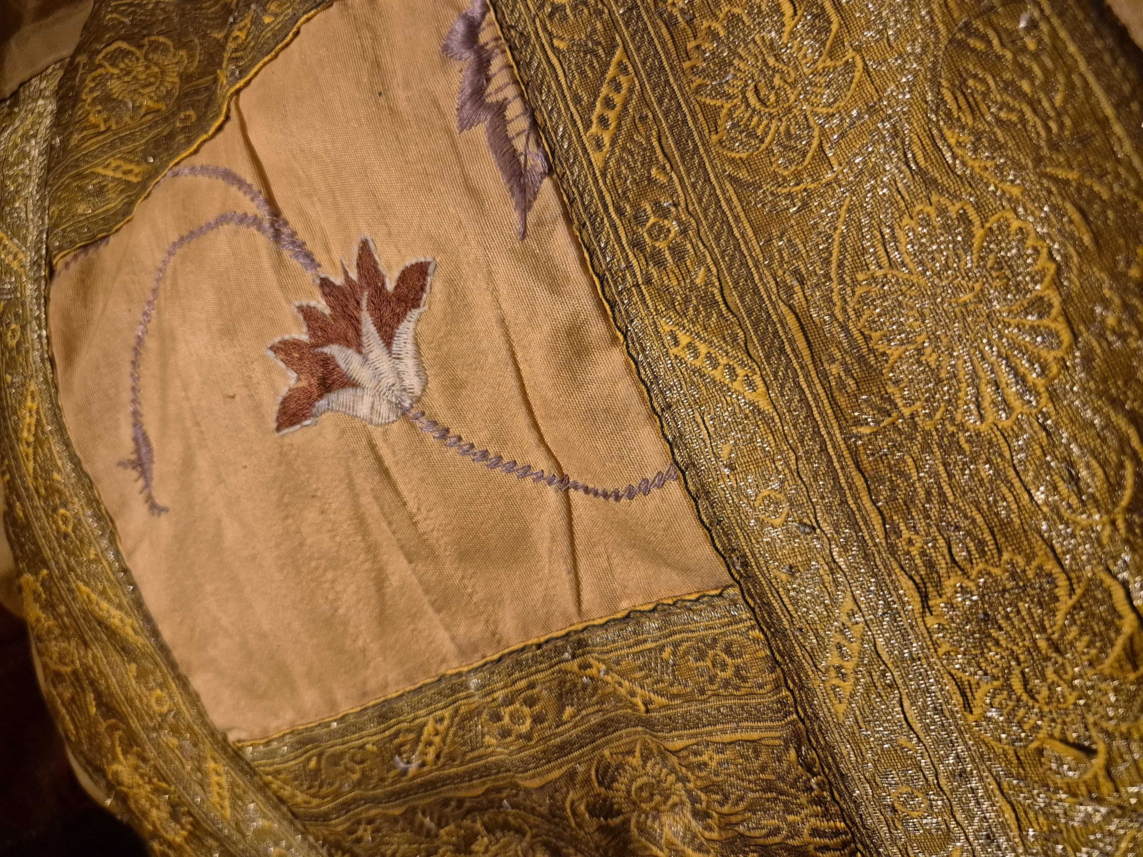 2 poduszki orientalne złota i bordowa komplet