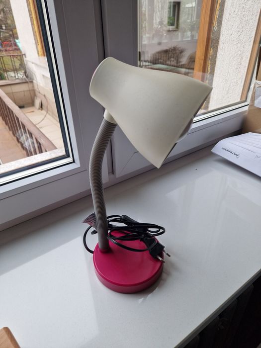 Lampka na biurko fuksja