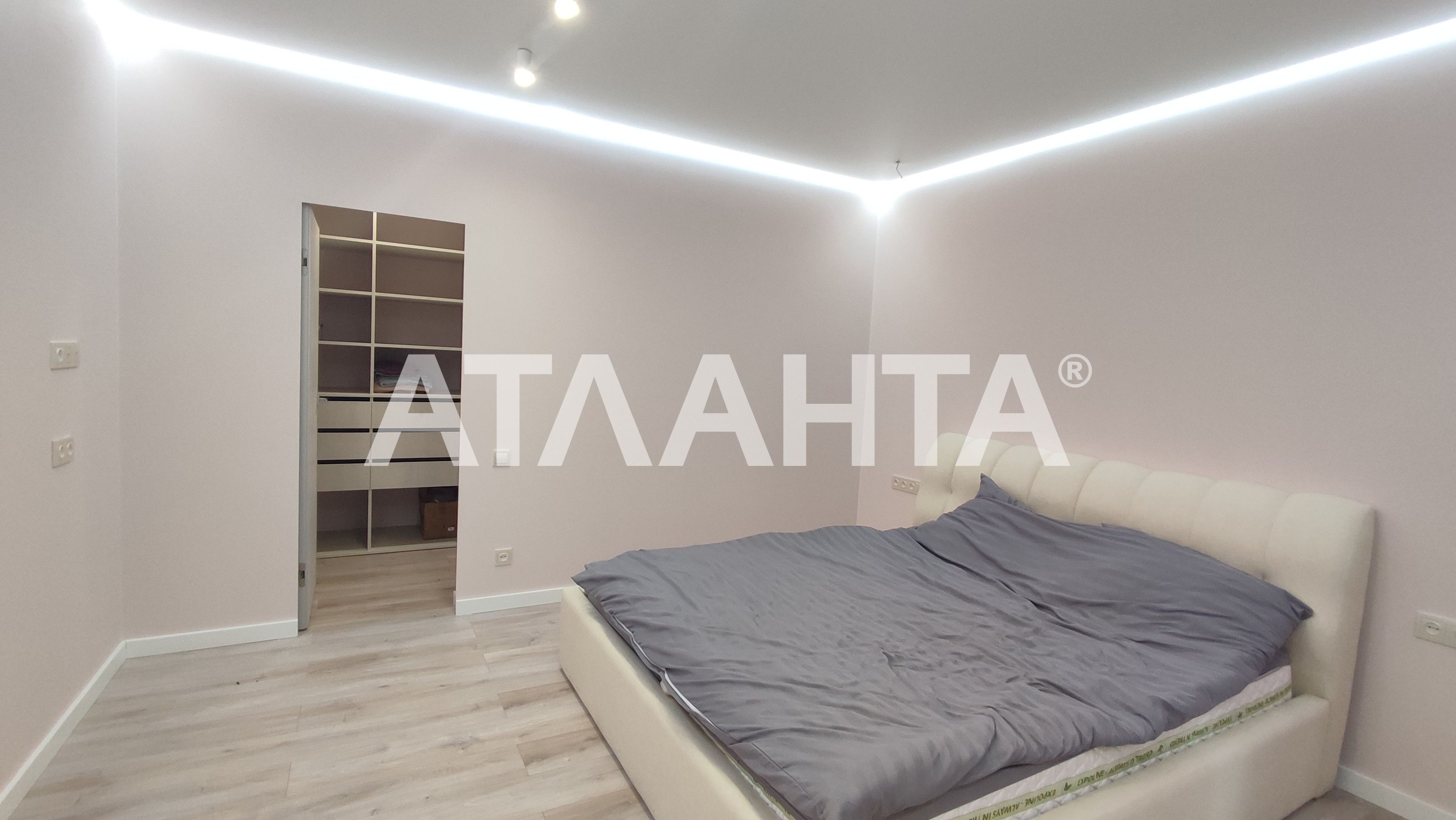 Продам 3 комнатную квартиру со Стильным ремонтом в ЖК Дмитриевском-2