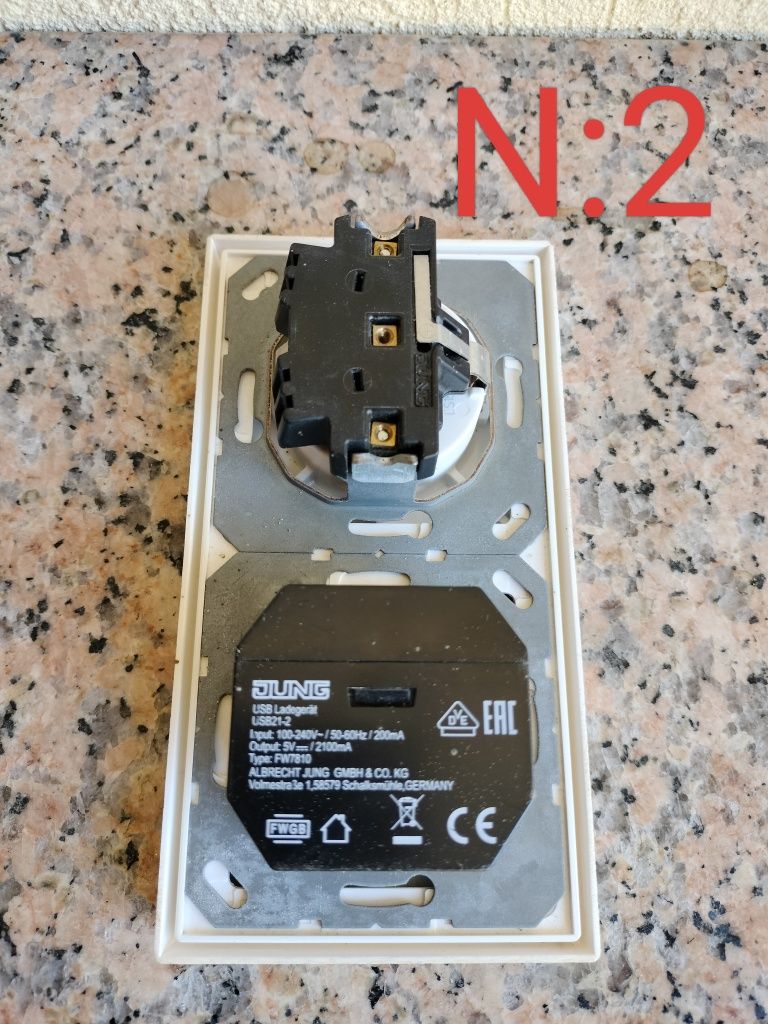 Tomadas duplas USB novas