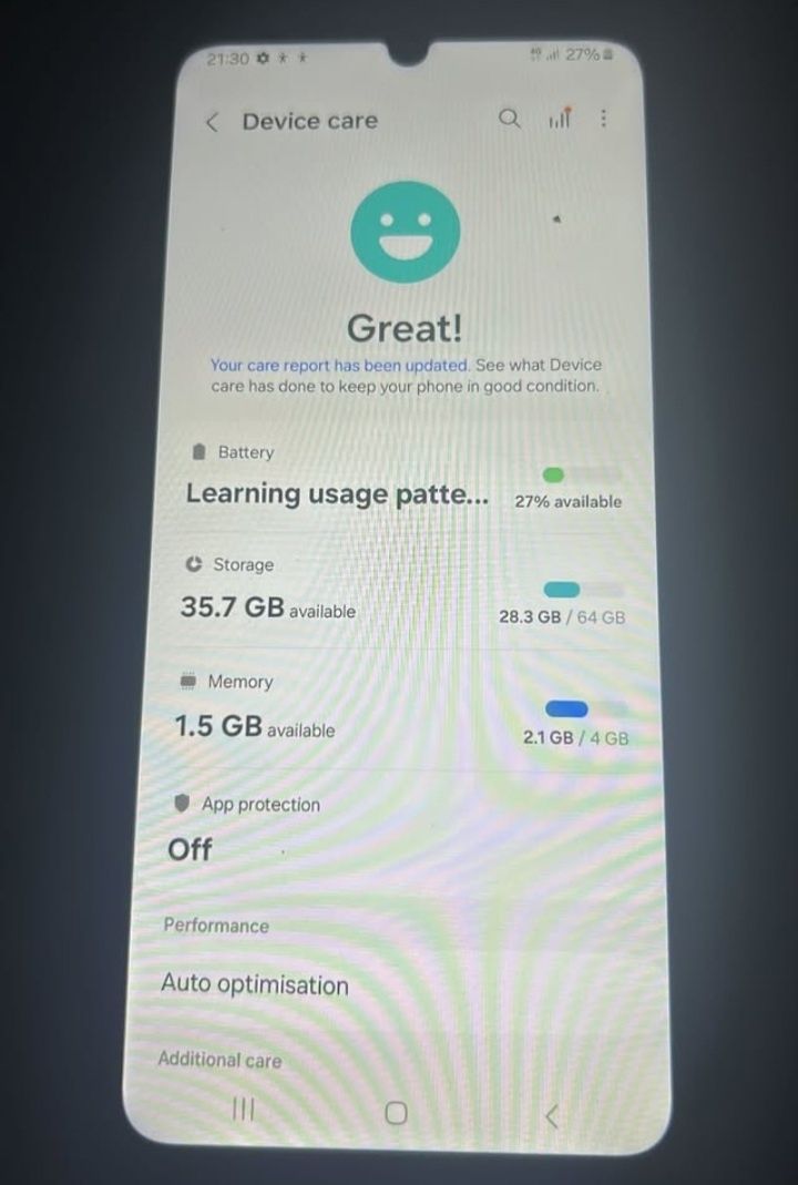 Vendo telemóvel Samsung galaxy A06 (4ram e 64GB) dual sim tem carregad