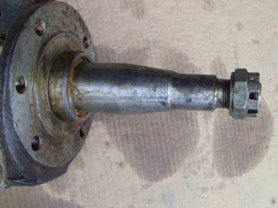 Цапфа поворотный кулак передней оси ГАЗ-51, ГАЗ-52 левый