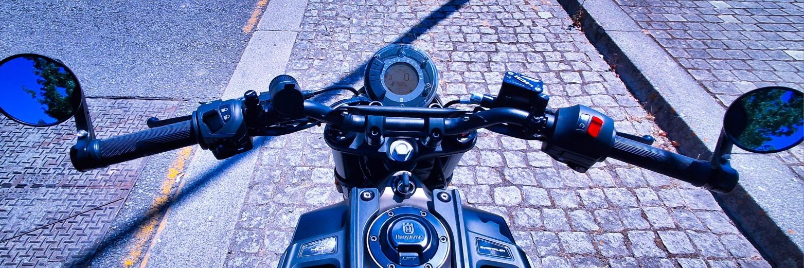 Husqvarna Svartpilen 401