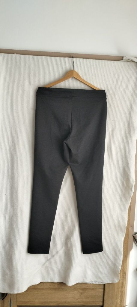 Spodnie Calvin Klein M