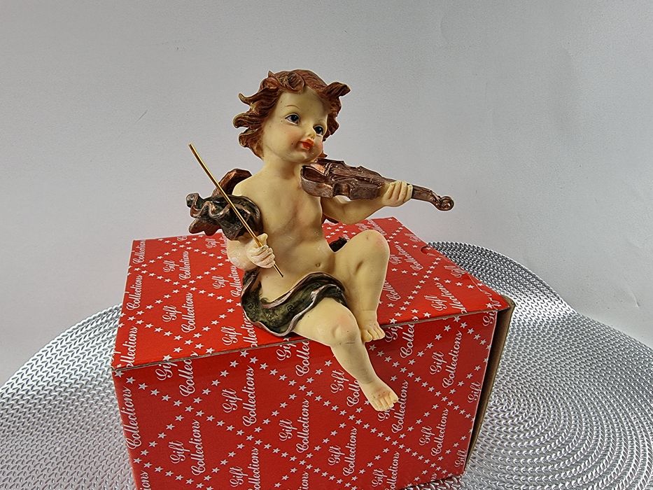 Figurki aniołków anioły figury piękne aniołki na prezent