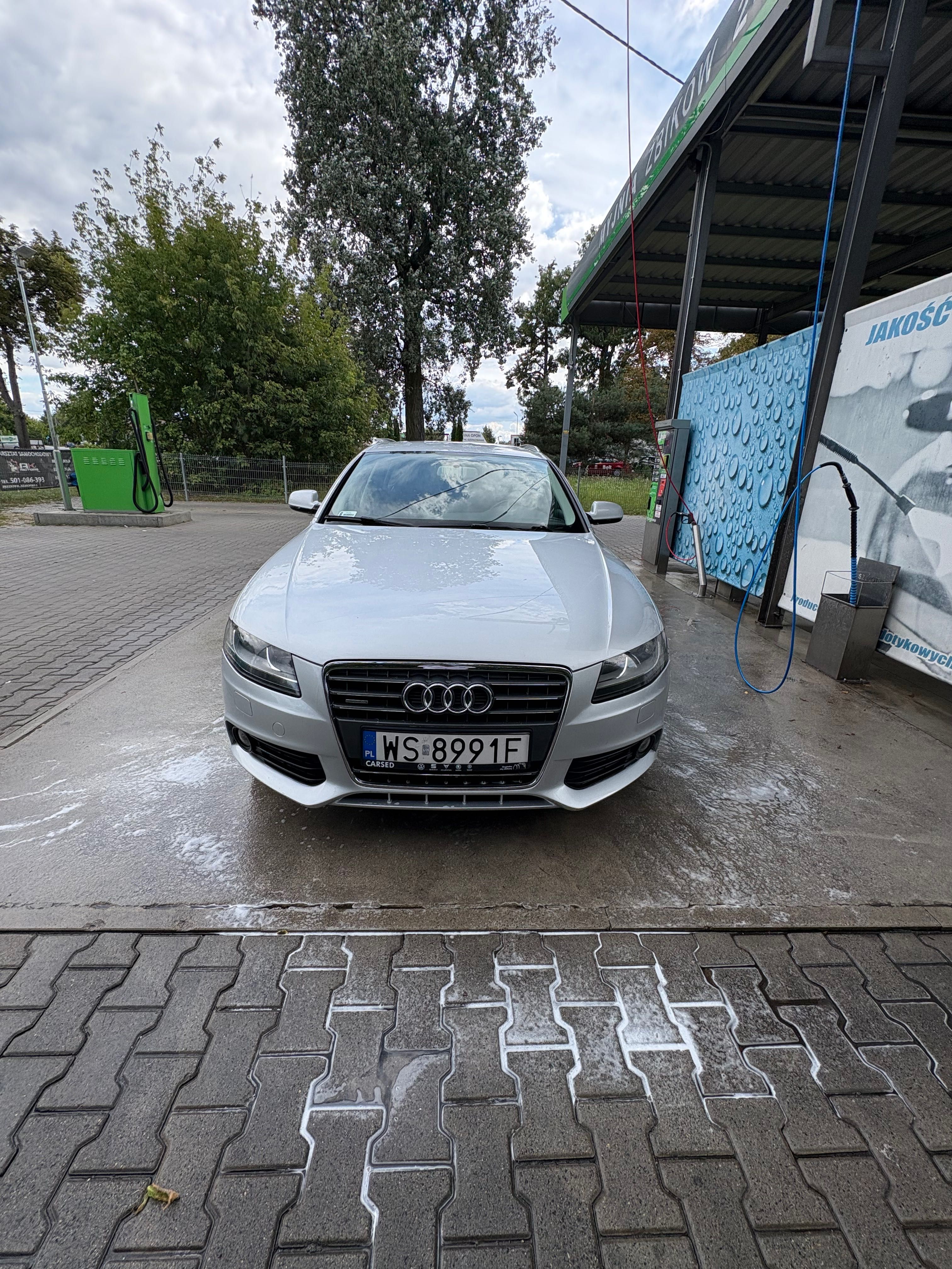 Audi A4 B8 2009 2.0 TFSI Turbo Quattro