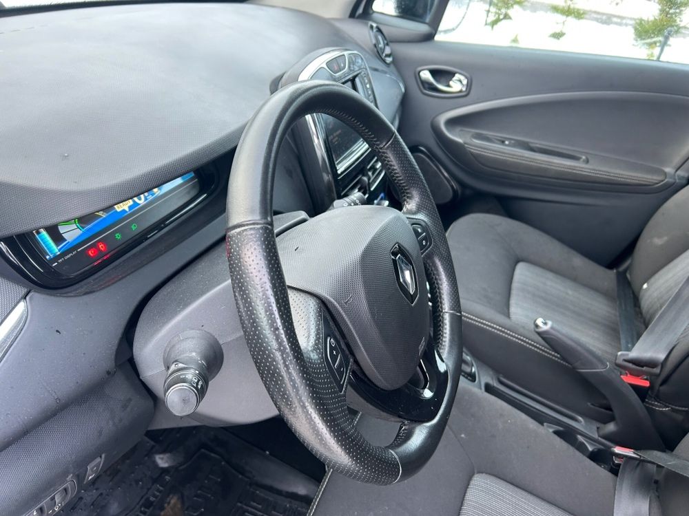 Renault zoe 41kw. 2018