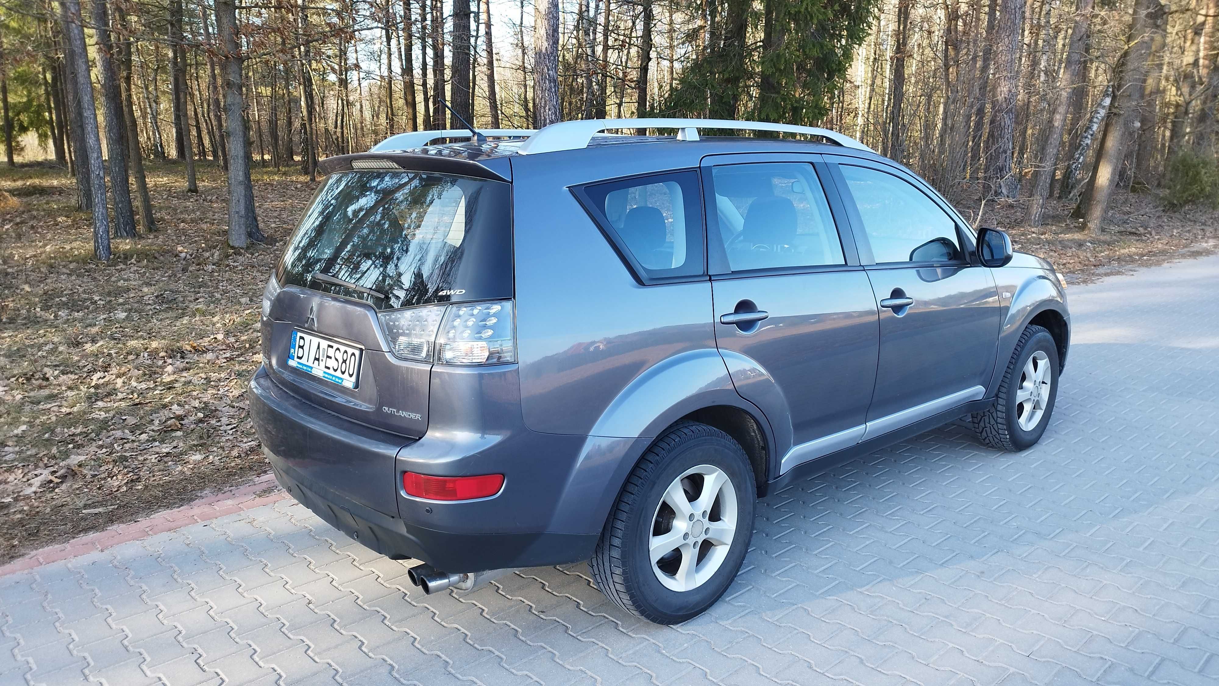 Mitsubishi Outlander 2.0 Napęd 4x4 Zadbany Krajowy.