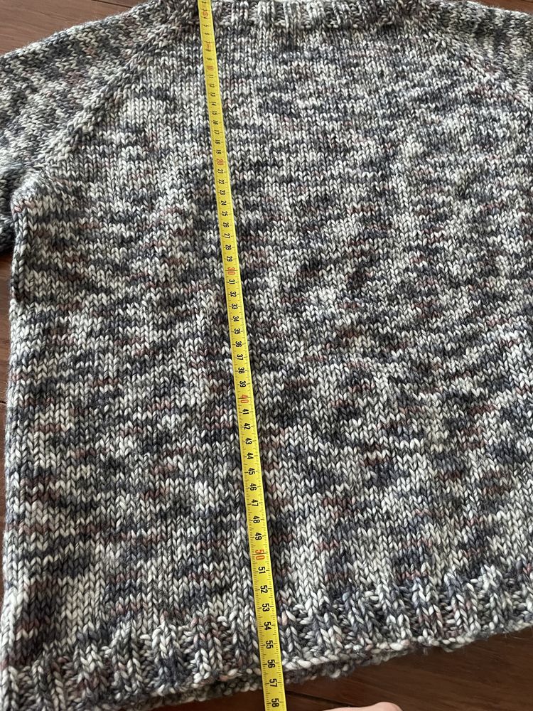 Sweter recznie robiony na drutach - nowy (rozmiar s/m)