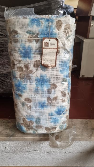 Rolo de tecido novo
