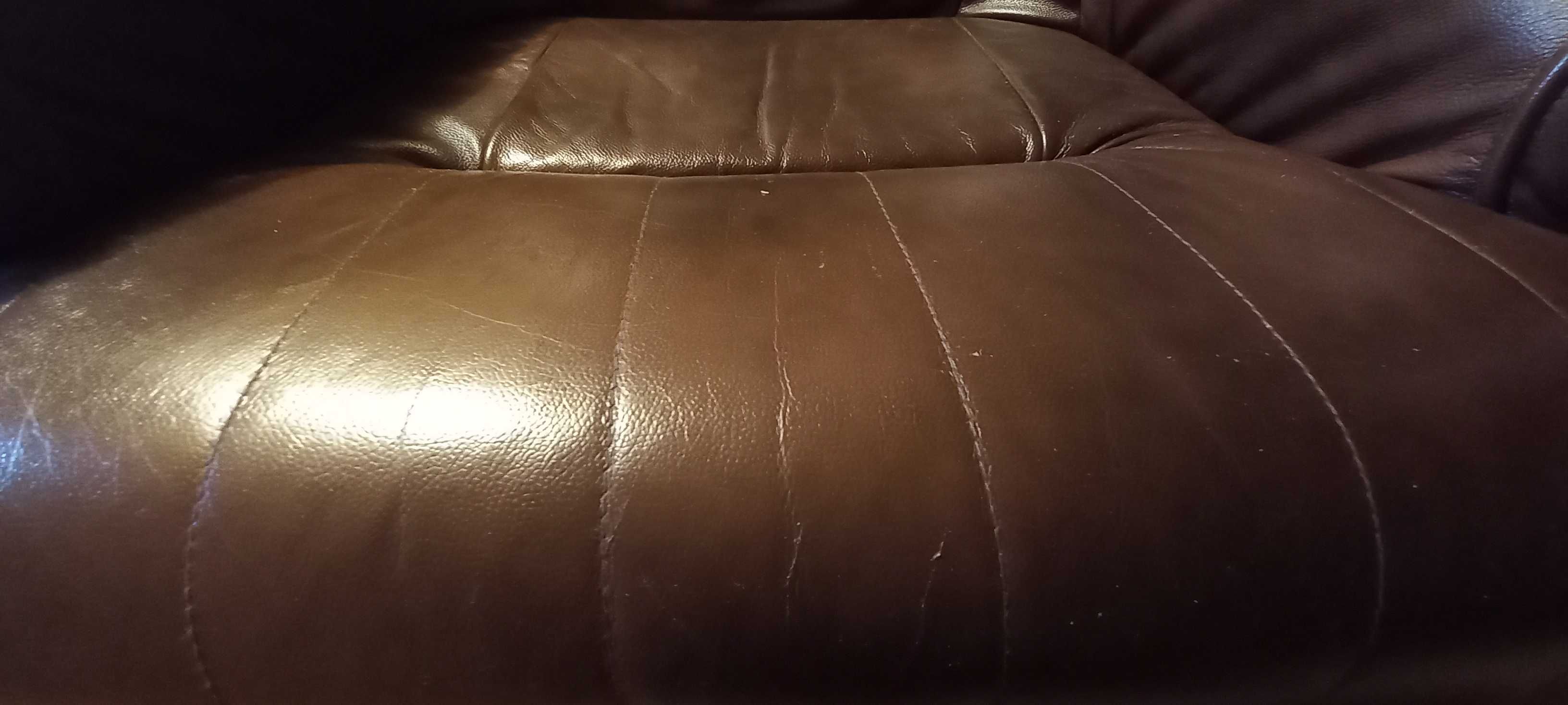 Komplet mebli skórzanych (sofa z funkcją spania, dwa fotele)