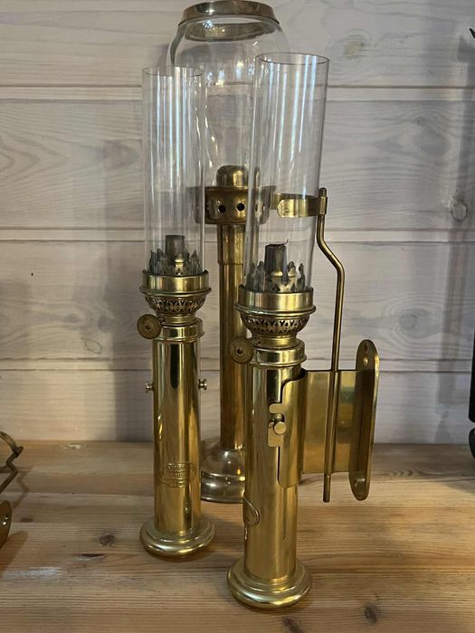 Lampa naftowa marynistyczna oficerska mosiadz 1842r sygnowana antyk