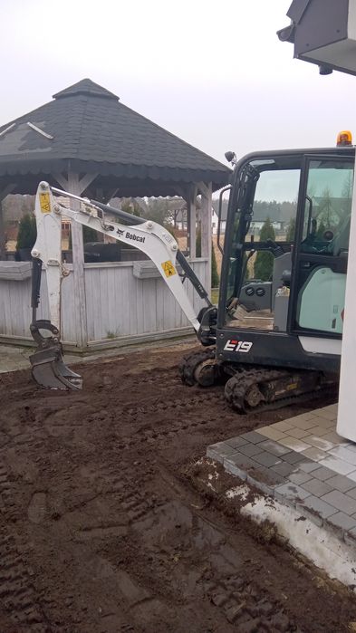 Prace ziemne Bobcat E19