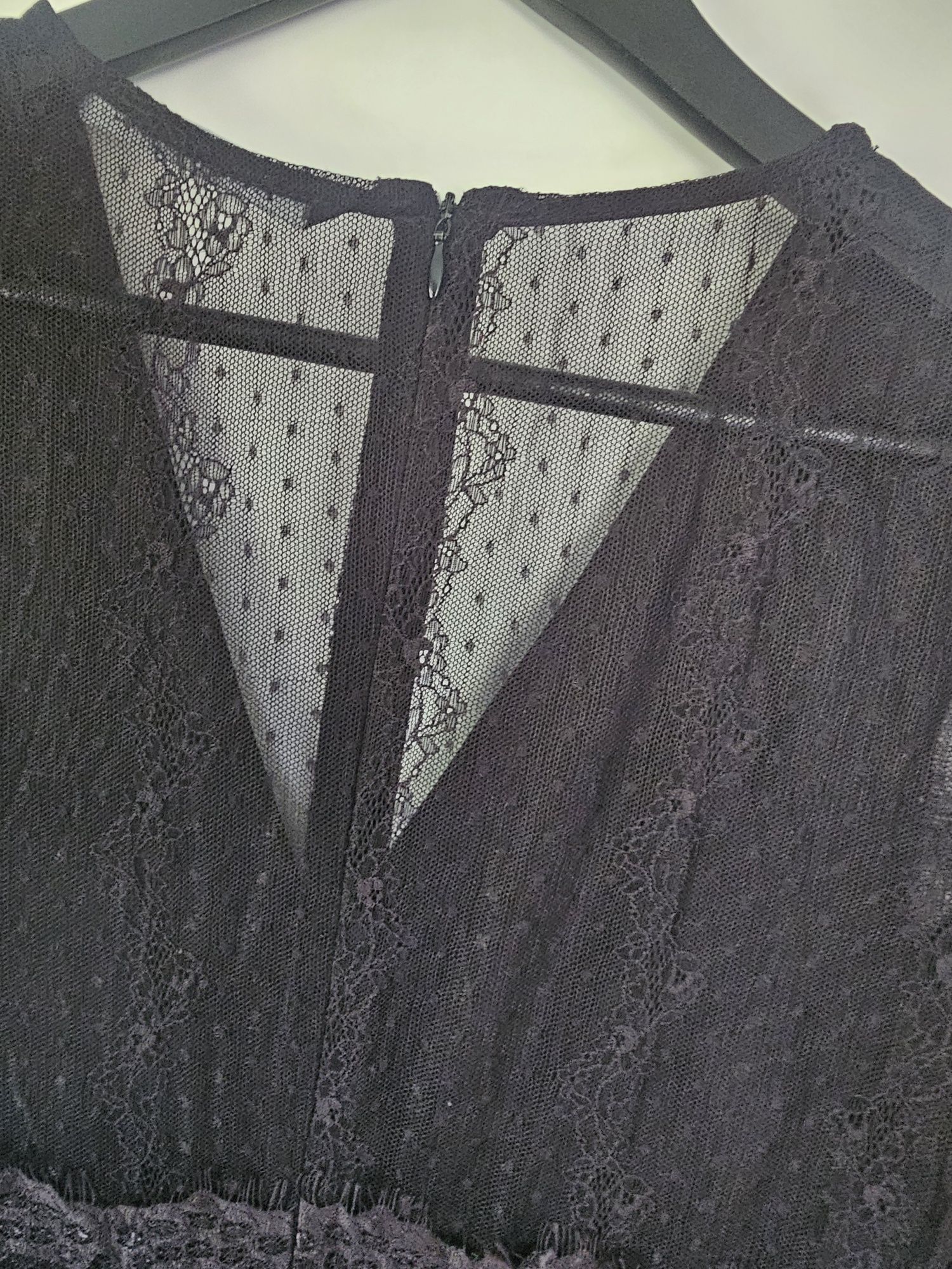 Koronkowo-plisowana sukienka Zara M