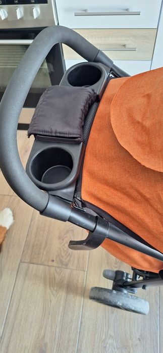 Sprzedam wózek spacerowy firmy joie