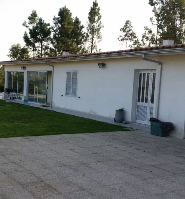 Casa em aldeia para arrendar