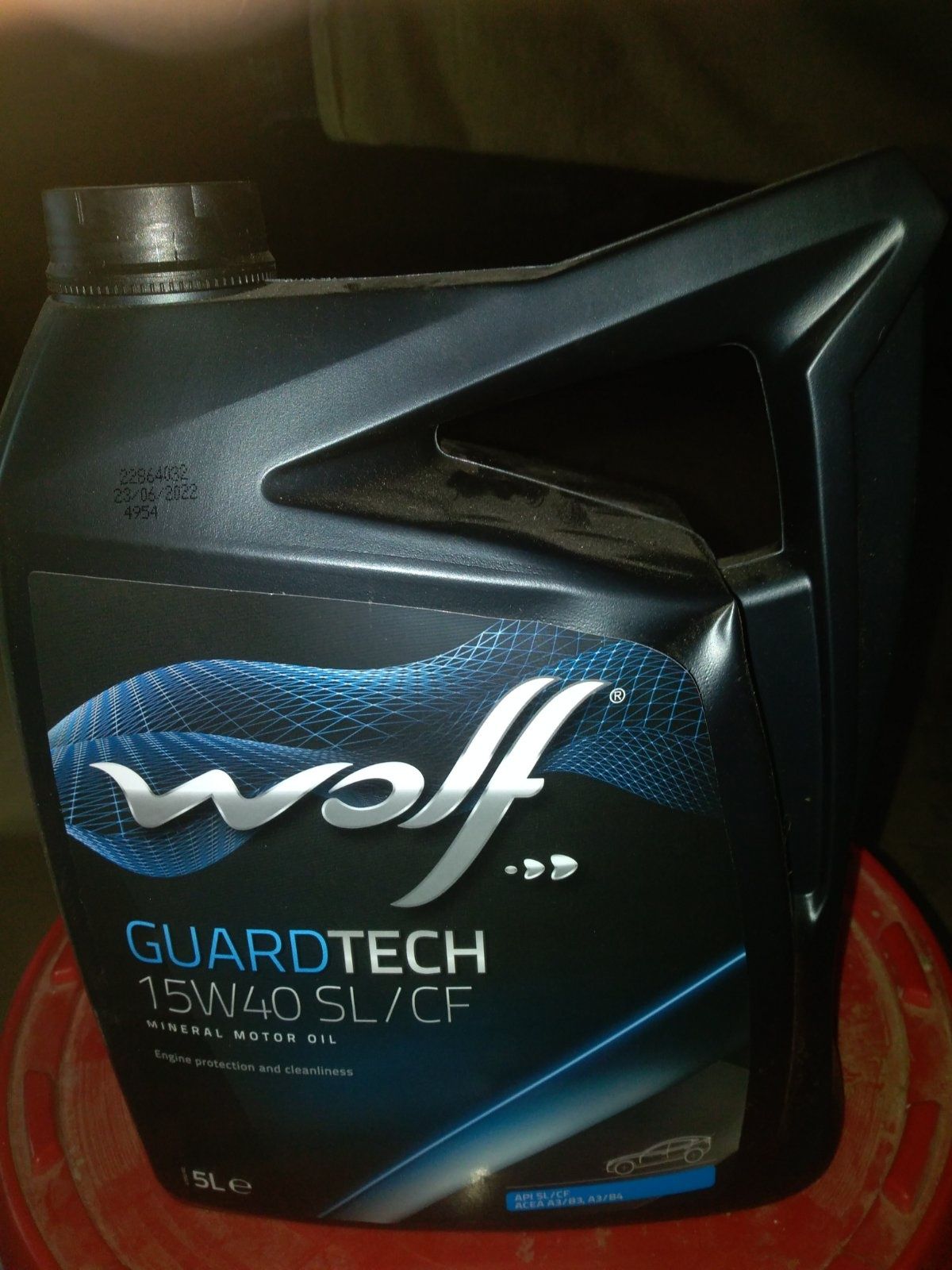 Дизельне моторне масло Wolf Guardtech B4 10W40 напівсинтетика 5л