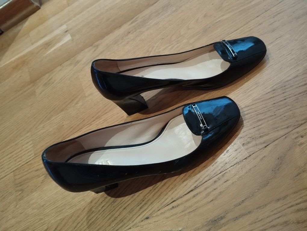 Sapatos vintage Prada