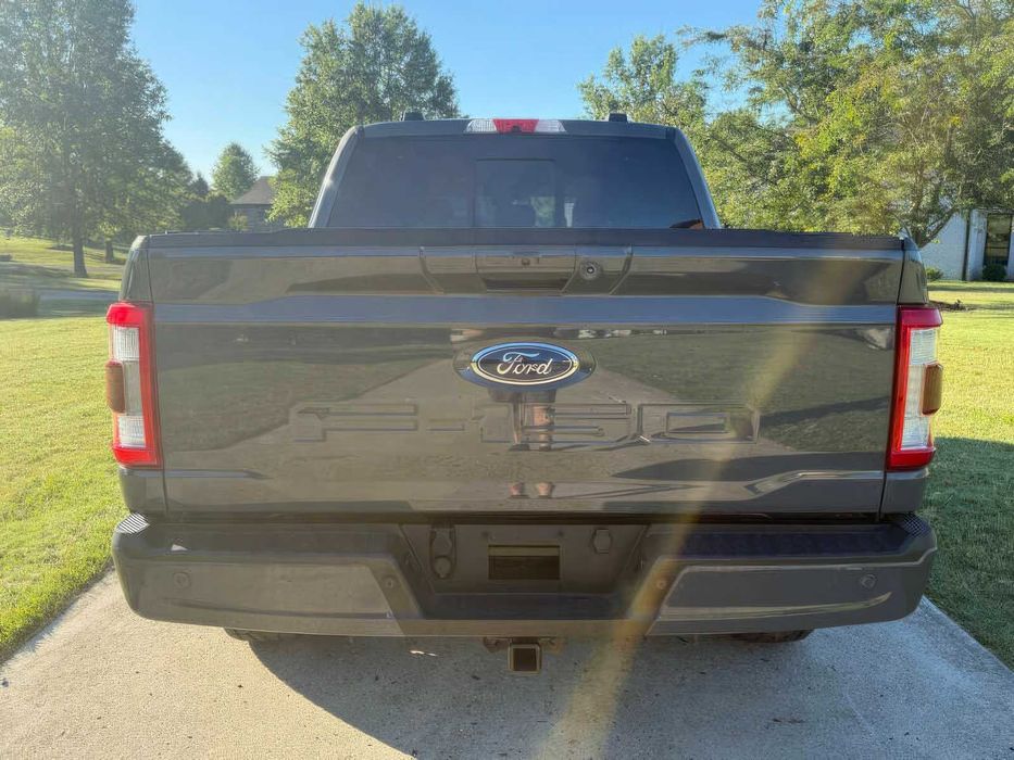 Ford F-150 Lariat      2021