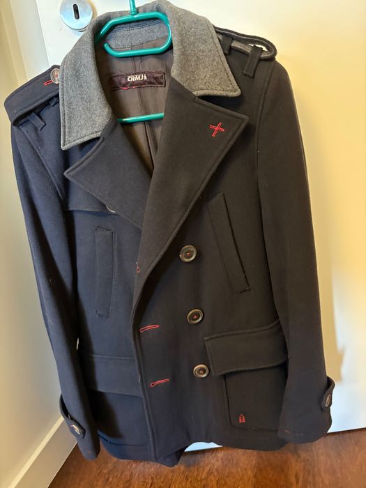 Sobretudo masculino, quente, juvenil e muito bonito