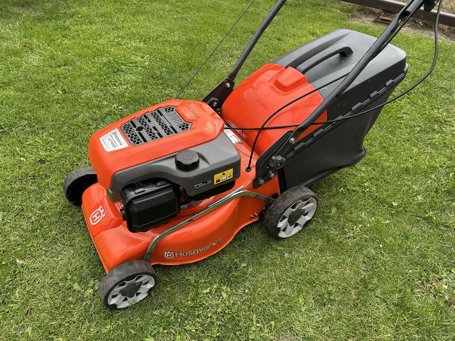 Kosiarka spalinowa Husqvarna LC 140SP