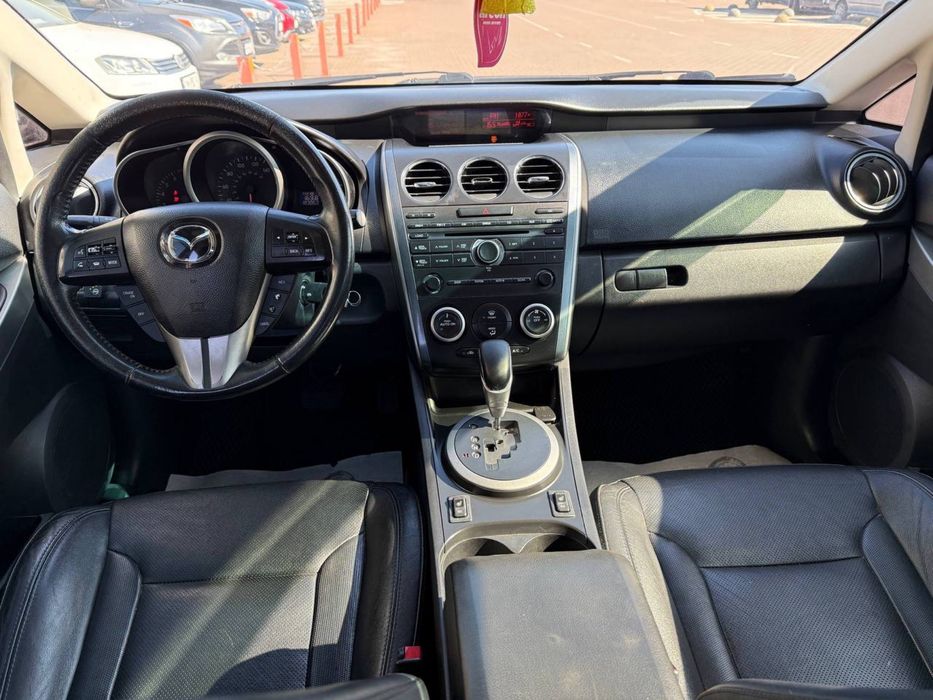 Автомобіль  Мазда СХ-7