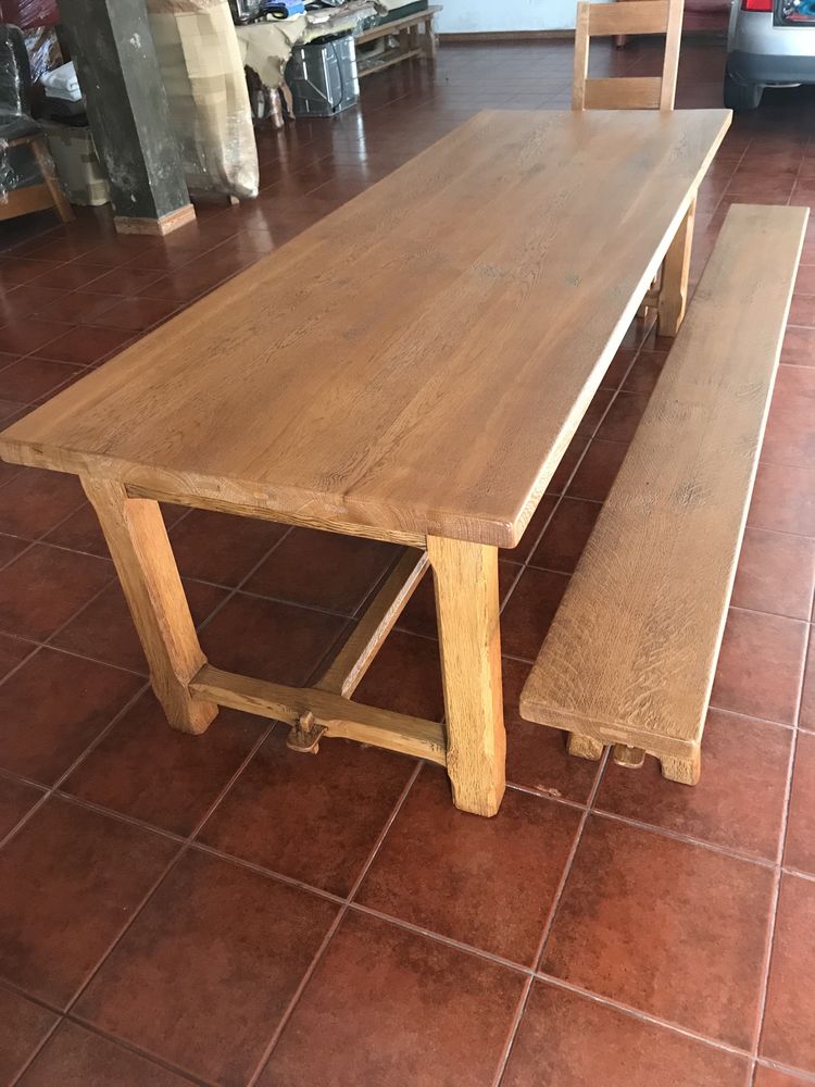 Mesa+2 bancos+2 cadeiras