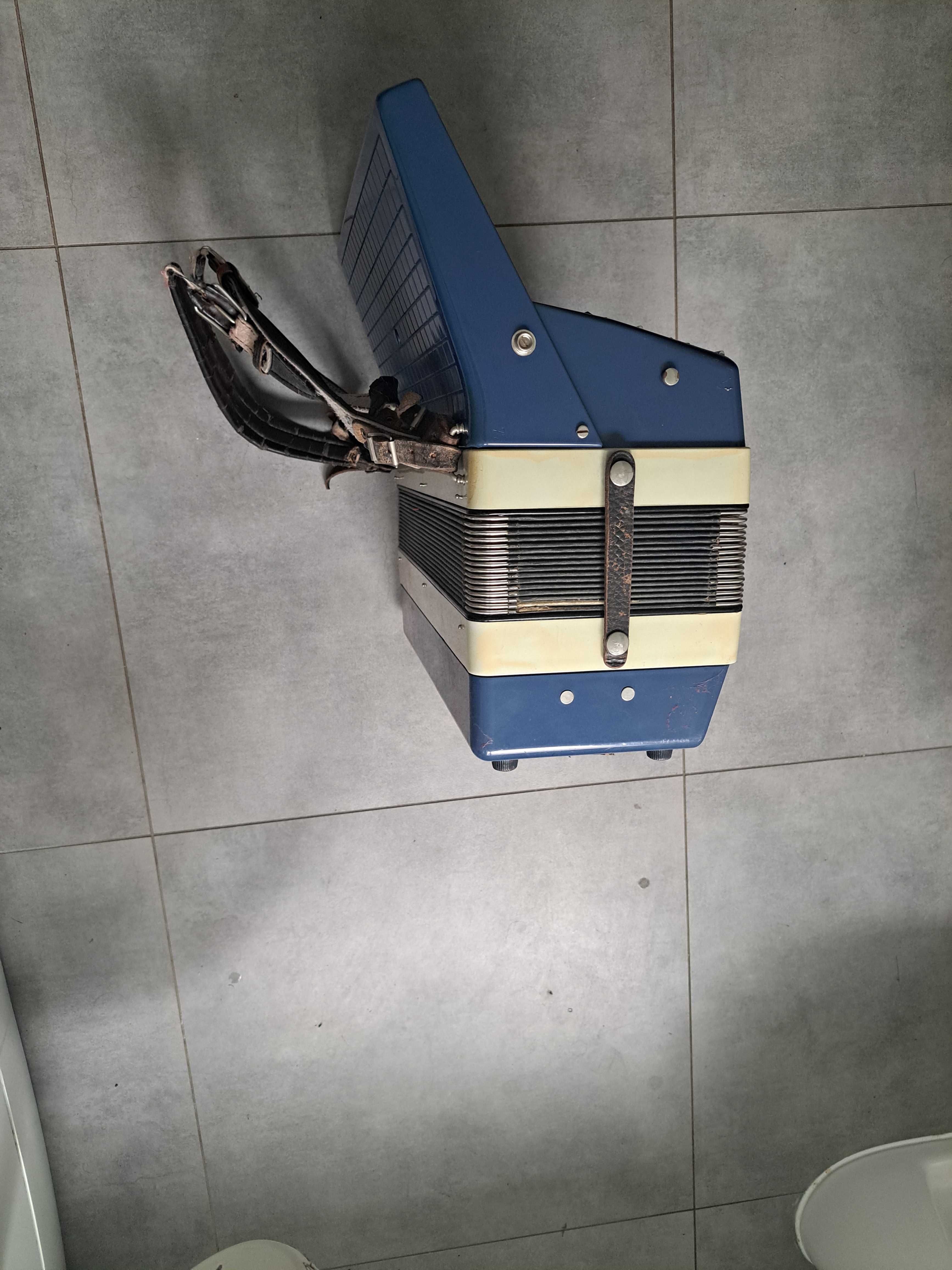 Akordeon weltmeister 80