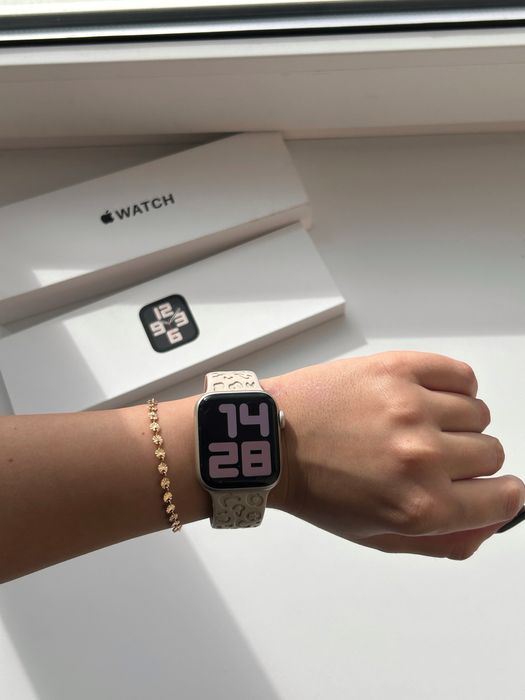 Apple Watch SE GPS 40mm Starlight