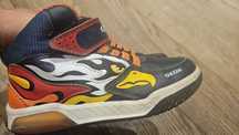 Buty Geox lights Inek Boy 31