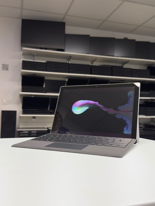 Tablet Microsoft Surface Pro 5 12" i5-7300U 8GB RAM 256GB + Klawiatura