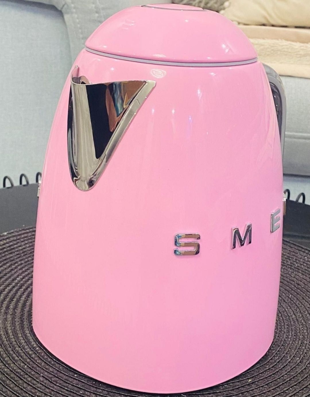 Czajnik elektryczny Smeg KLFO3
